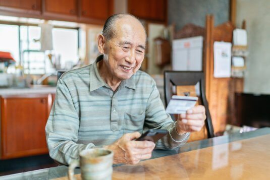 シニア向けネットショッピング運営のポイントとは？増加するシニアのEC利用率と購入商材の傾向も紹介