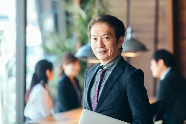 働くシニア男性